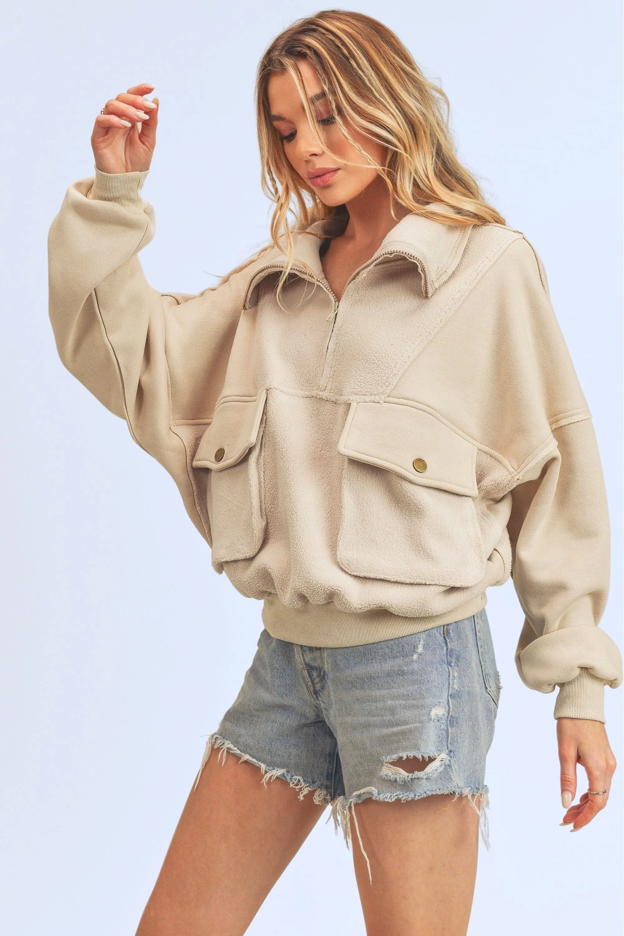 Aemi   Co Exposed Seam Half Zip Sweatshirt with Pockets